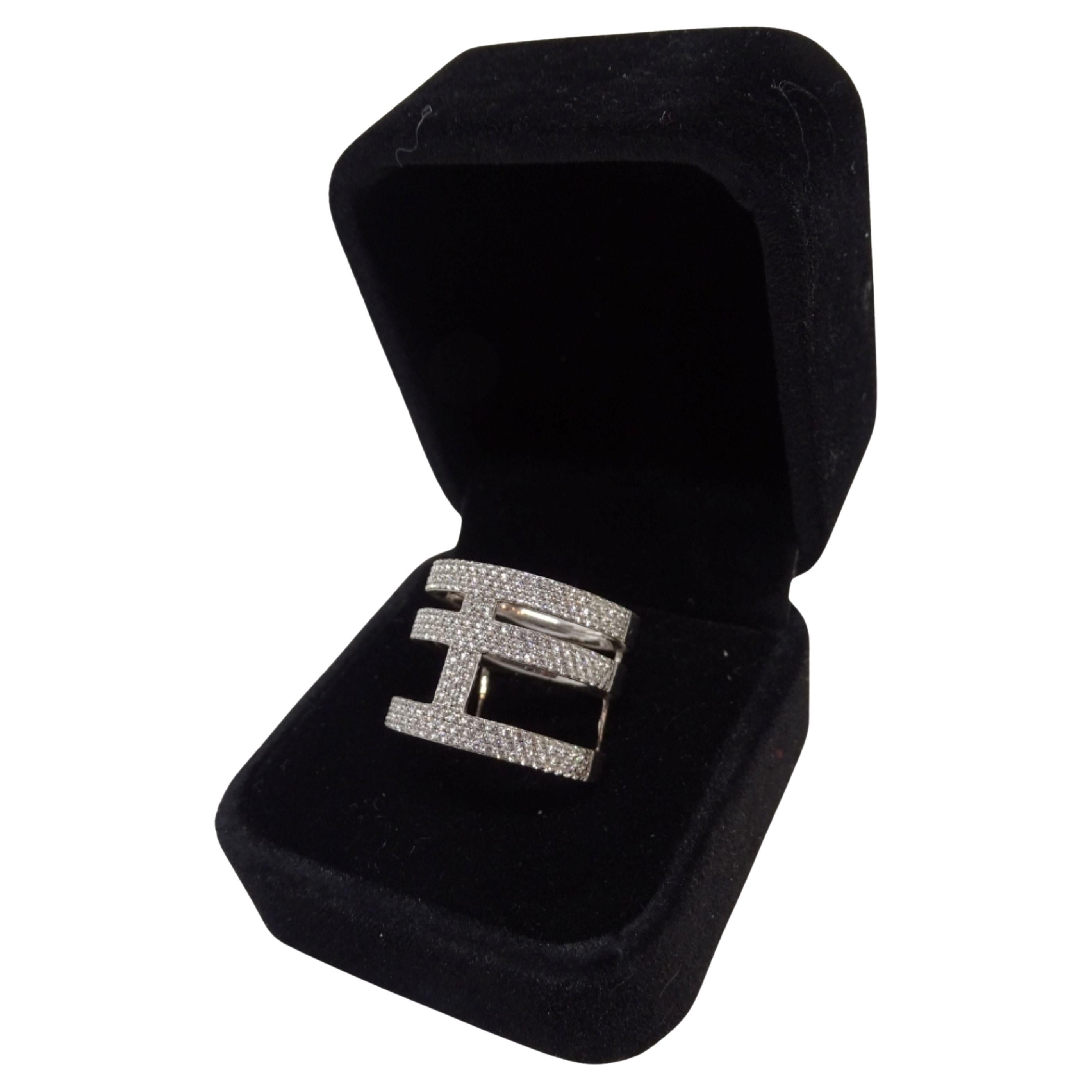 Anello in argento sterling con pavé di zirconi di Frances Guiot de Bourg, Parigi in vendita