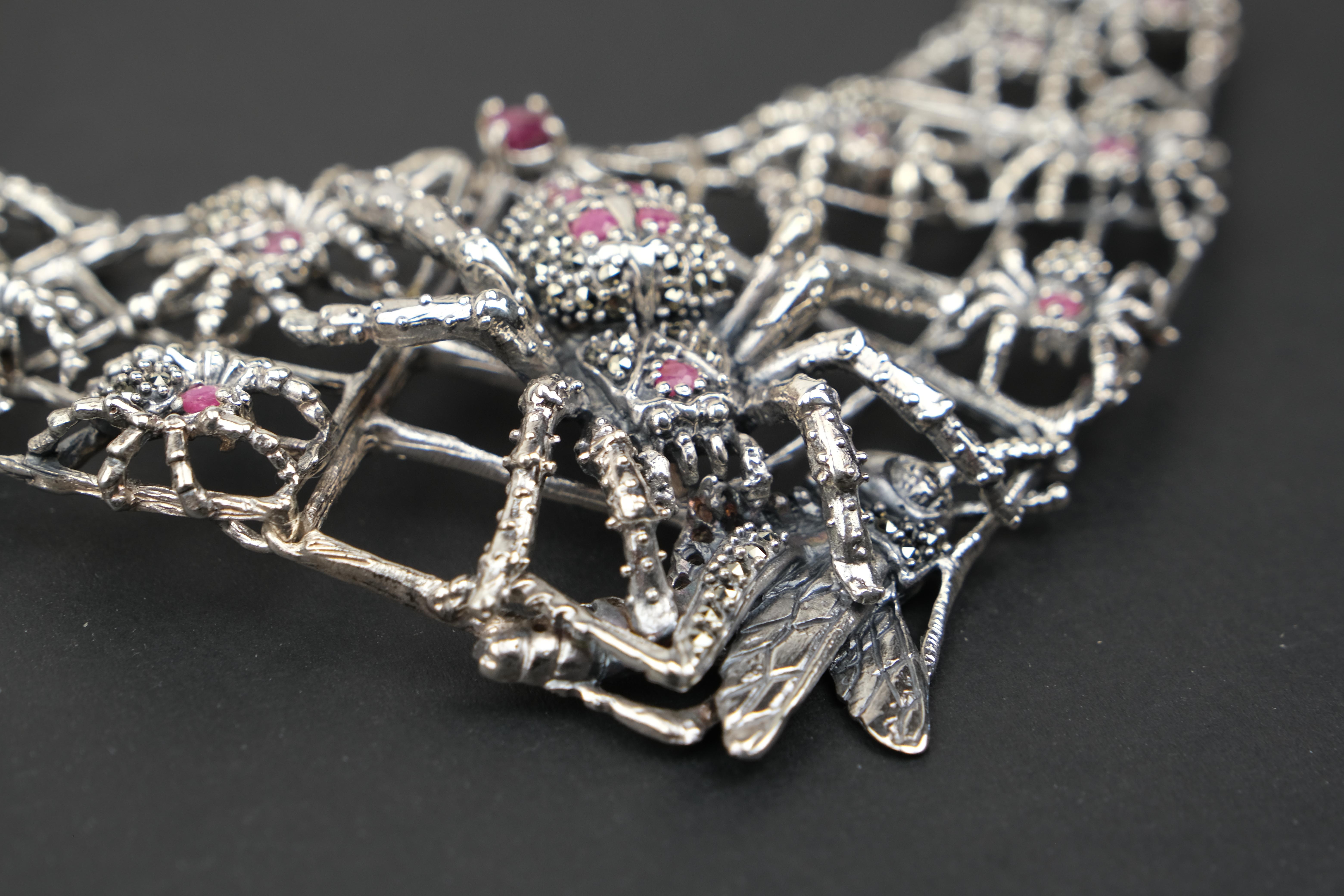 Sterling Silver Ruby and Marcasite Spider and Web Bib Necklace In Good Condition For Sale In Bradford, Ontario