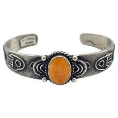 Sterling Silber Sandcast Armband von Navajo Silversmith Kirk Smith (JSW468)