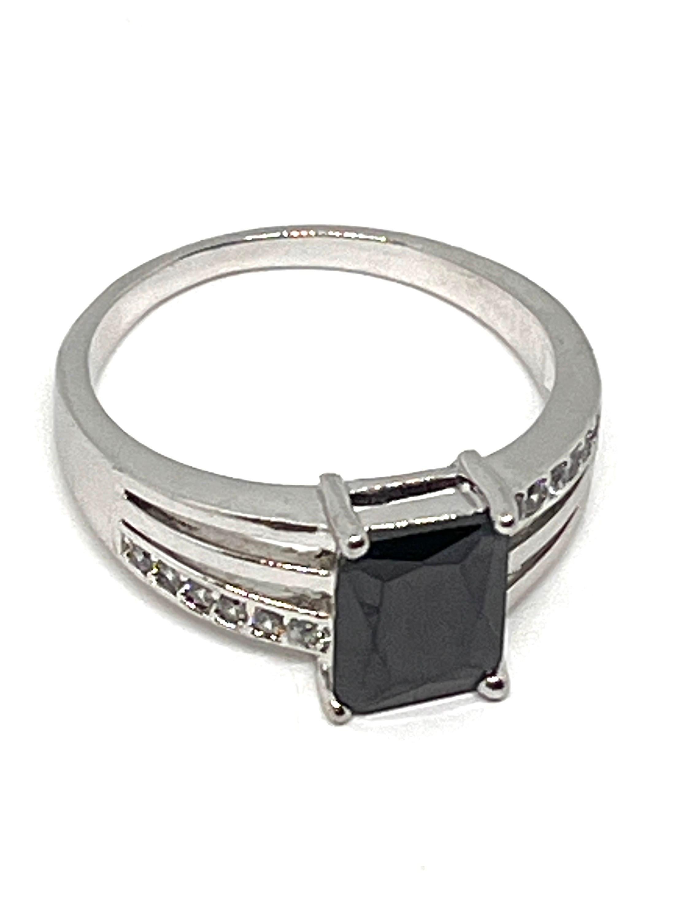 Sterling Silver Scissor-cut Hematite Ring, Clear CZ accent stones, Size 11.75 For Sale 6