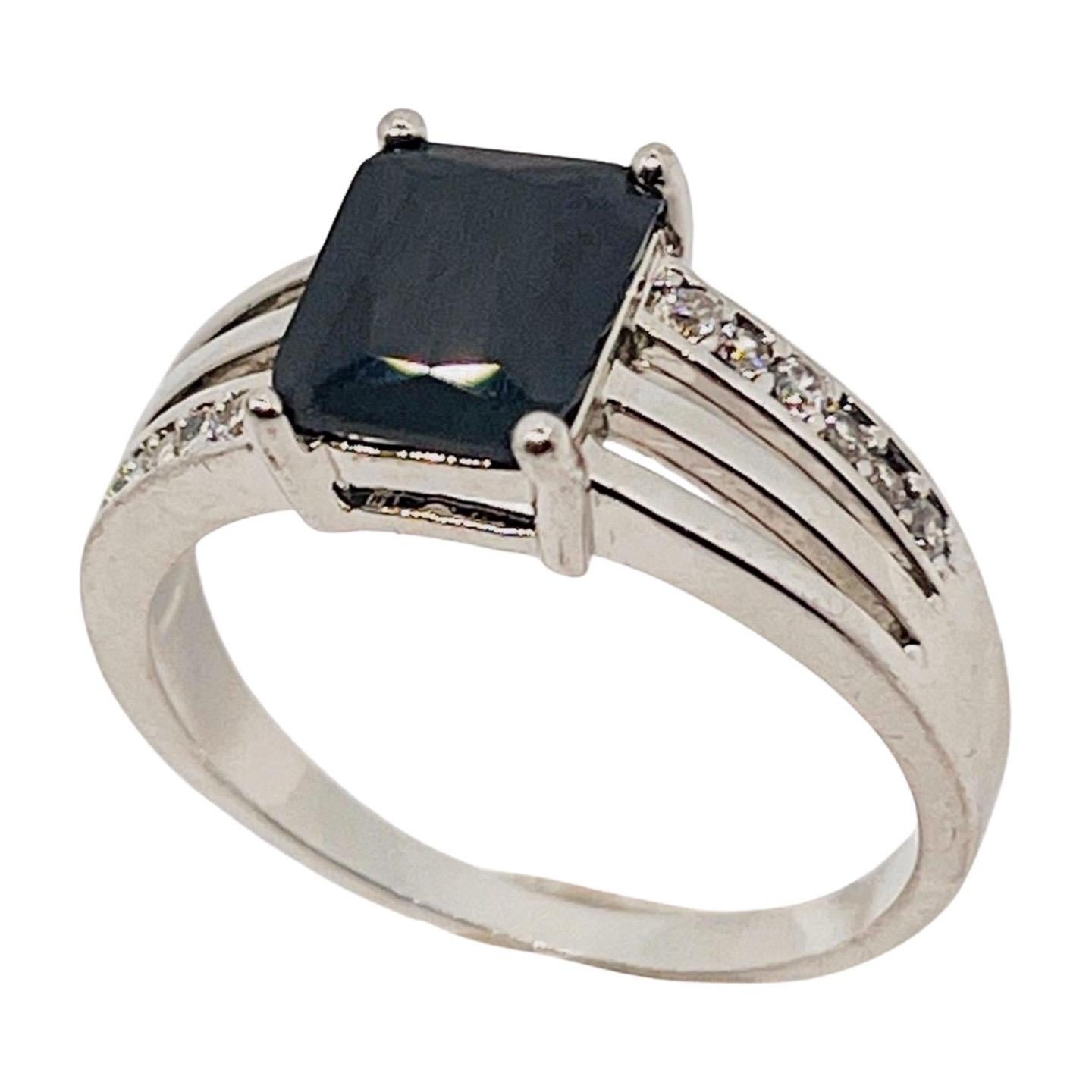 Crisscut Sterling Silver Scissor-cut Hematite Ring, Clear CZ accent stones, Size 11.75 For Sale