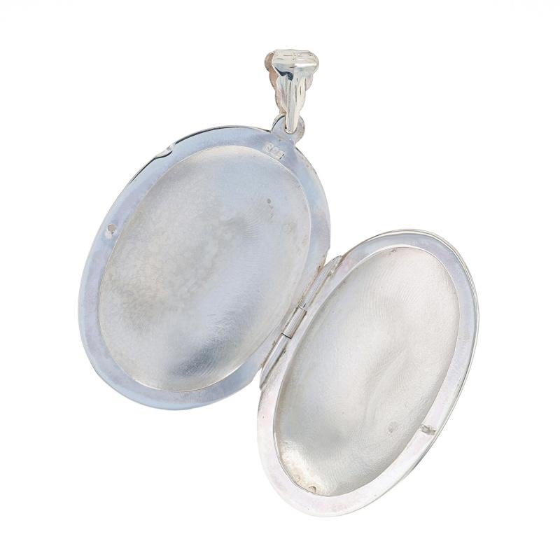 Ciondolo a forma di vite in argento Sterling - 925 Due cornici ovali In condizioni ottime in vendita a Greensboro, NC