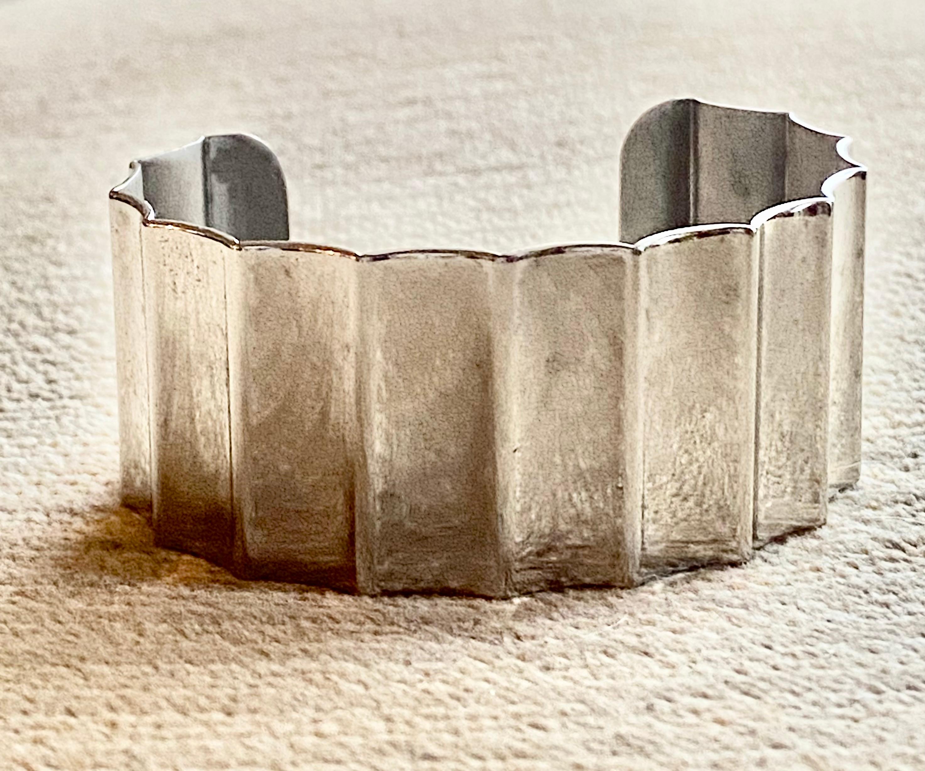 Bracciale scultoreo in argento 925 in vendita 6