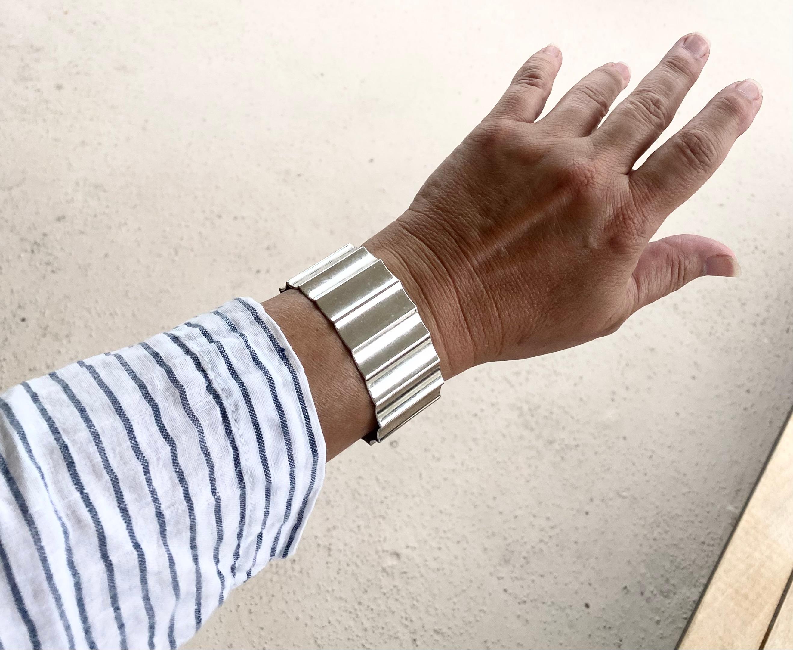 Argento 925 Bracciale scultoreo in argento 925 in vendita