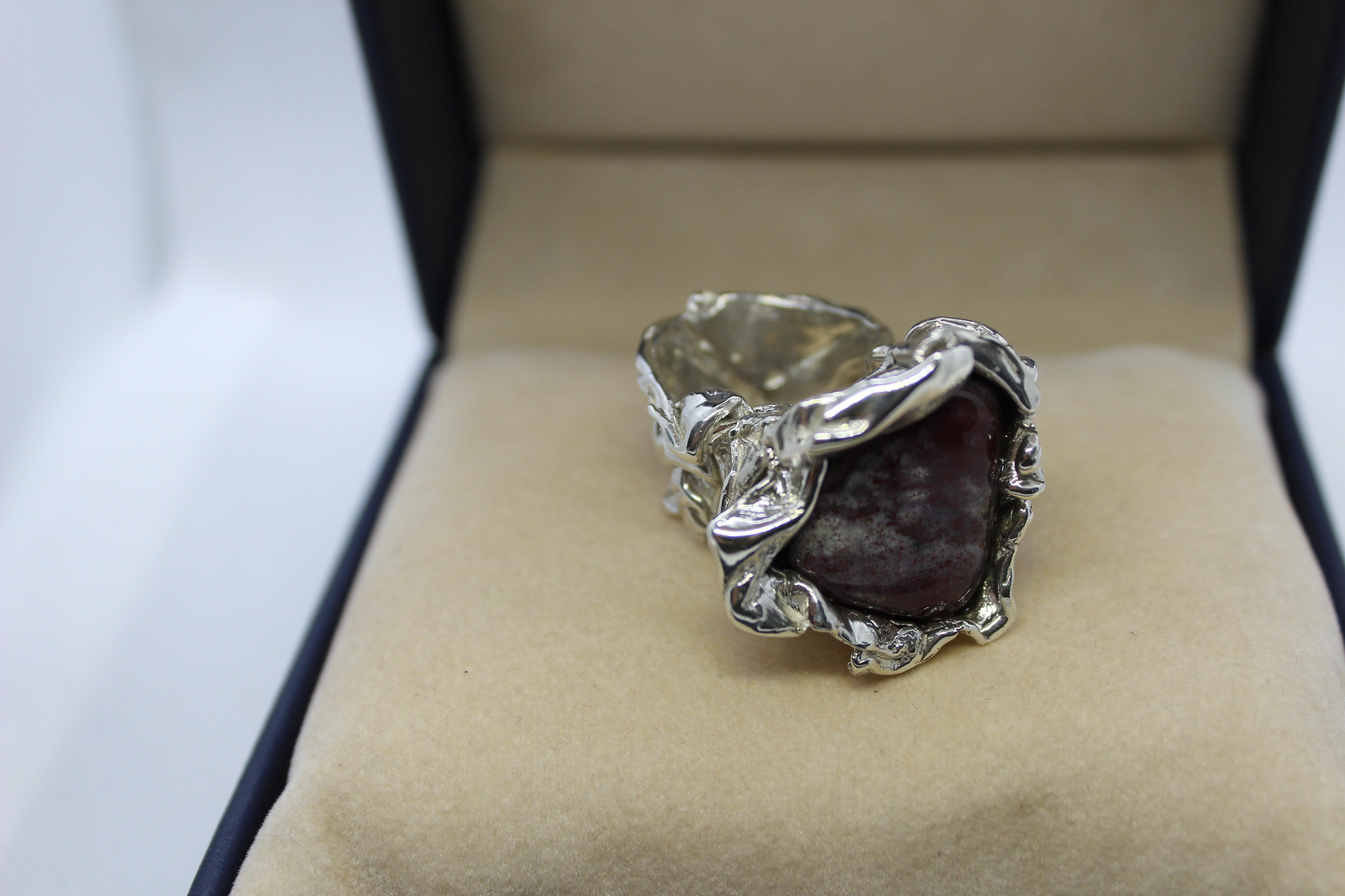 Sterling Silver Sculpture Ring Violet Lepidolite Crystal, Italy For Sale 7