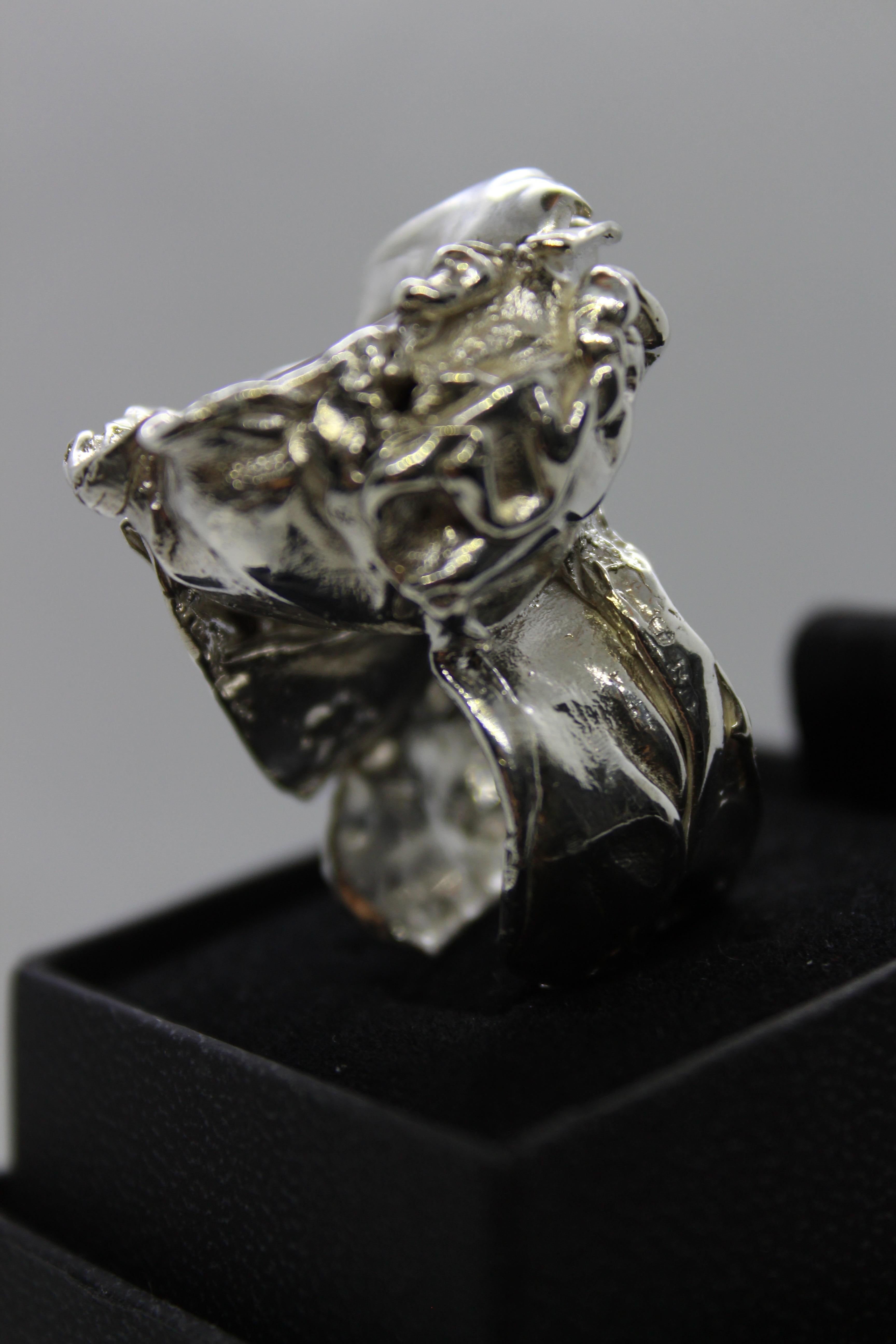 Sterling Silver Sculpture Ring Violet Lepidolite Crystal, Italy For Sale 10