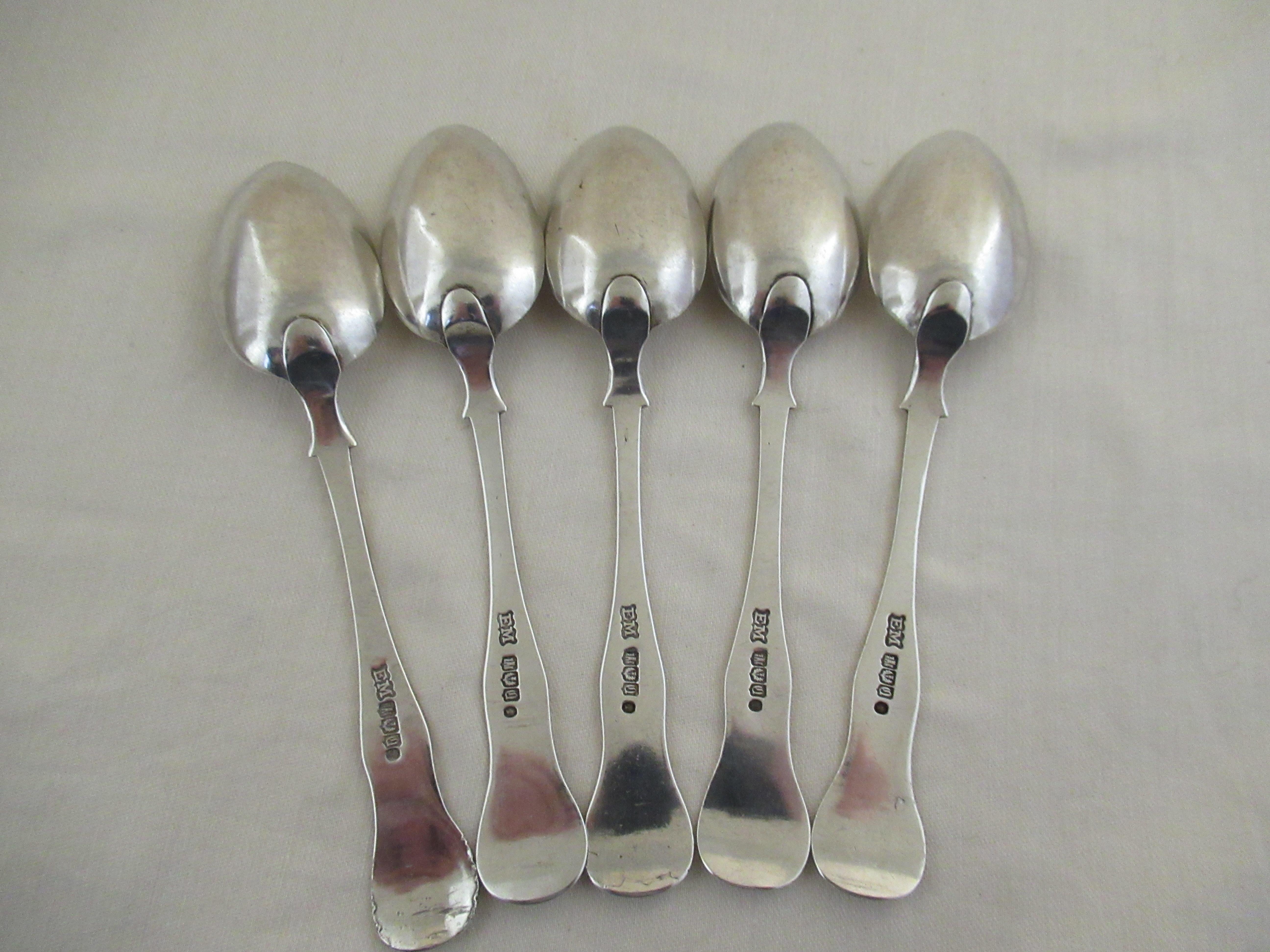Hand-Crafted Sterling Silver, Set of 5 Kings Pattern Teaspoons, Hallmarked, Edinburgh 1847 For Sale