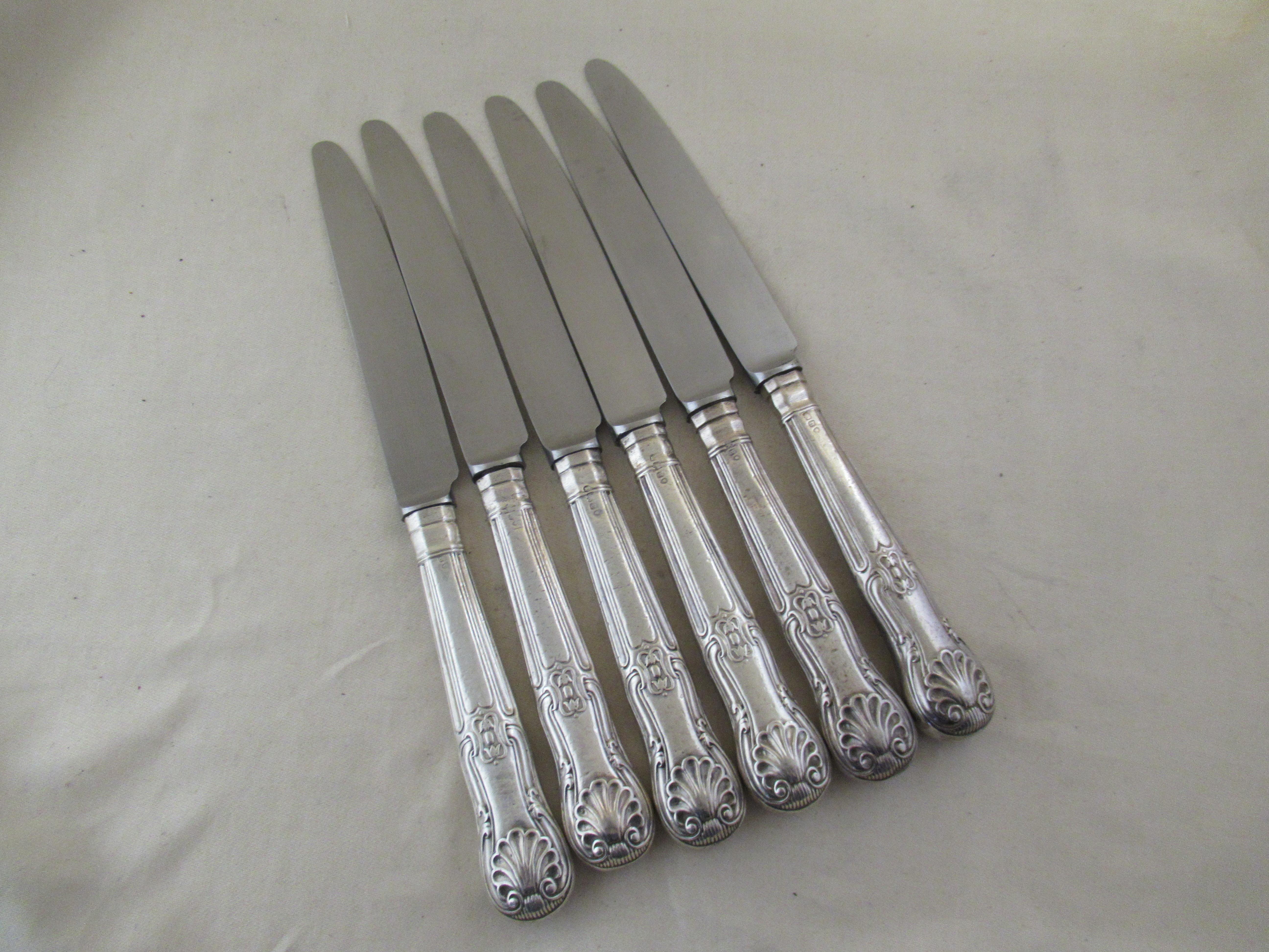 English Sterling Silver Set of 6 Kings Pattern Dessert Knives Hallmarked, London 1822 For Sale