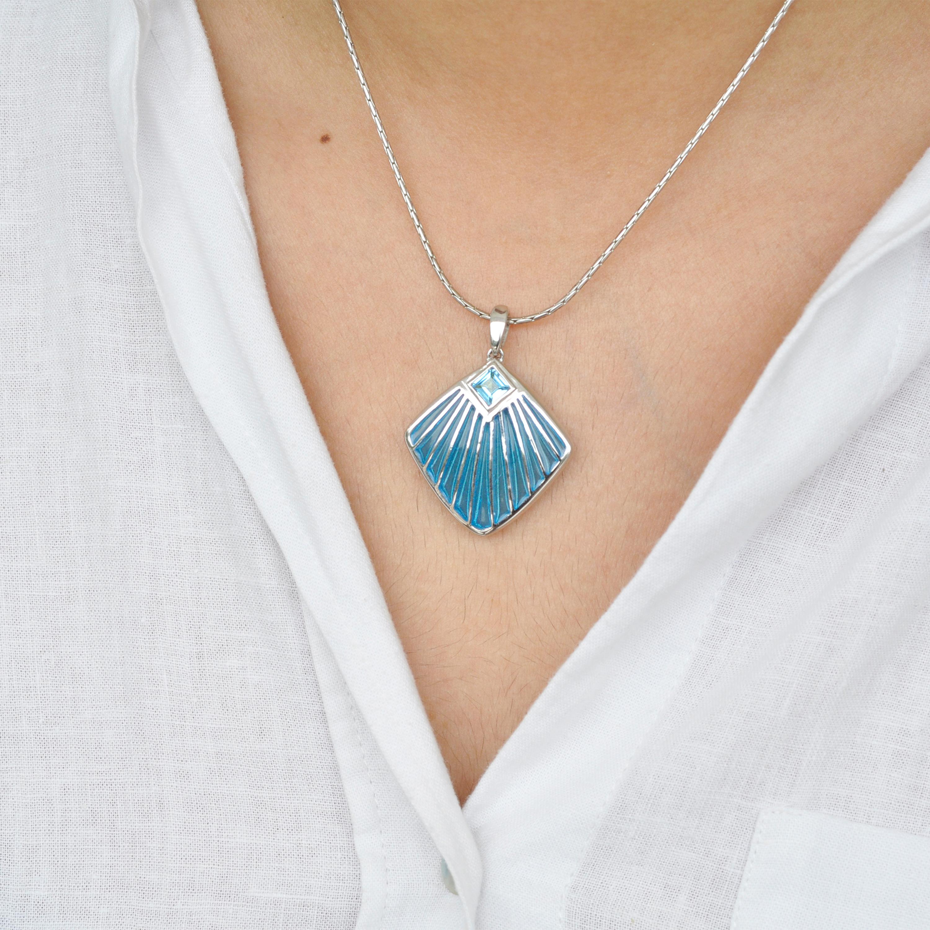 Halskette mit Plique-à-Jour-Emaille-Anhänger, Muschelblau, aus Sterlingsilber 5