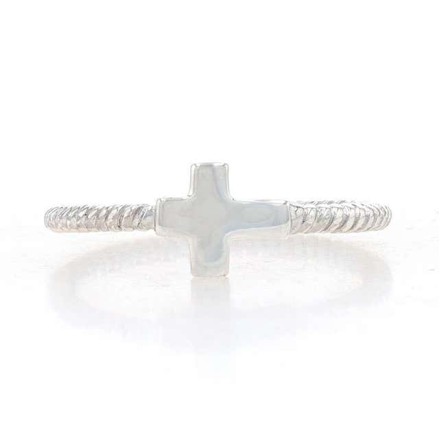 925 Sterling Silver Square Holes Ring Size 5.5 For Sale at 1stDibs