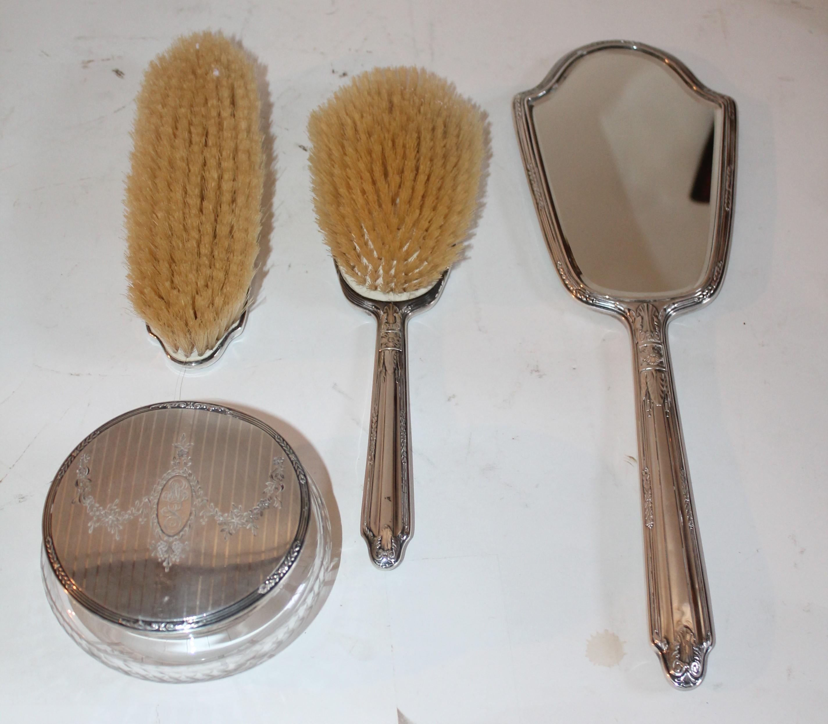 Sterling Silver Signed Alvin Brush and Mirror Vanity Set, 4 Pieces For Sale 6