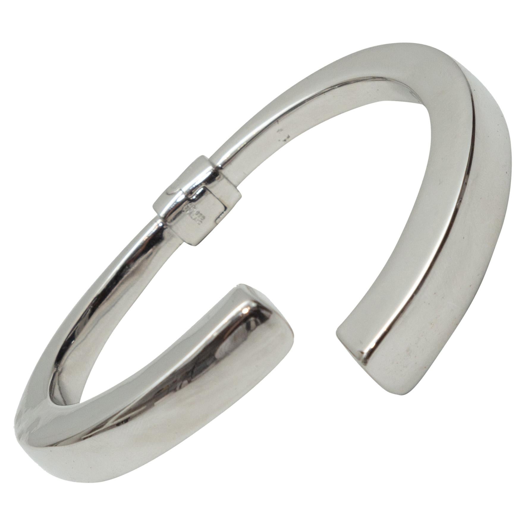 Sterling Silver Small Hinged Cuff Bracelet For Sale at 1stDibs