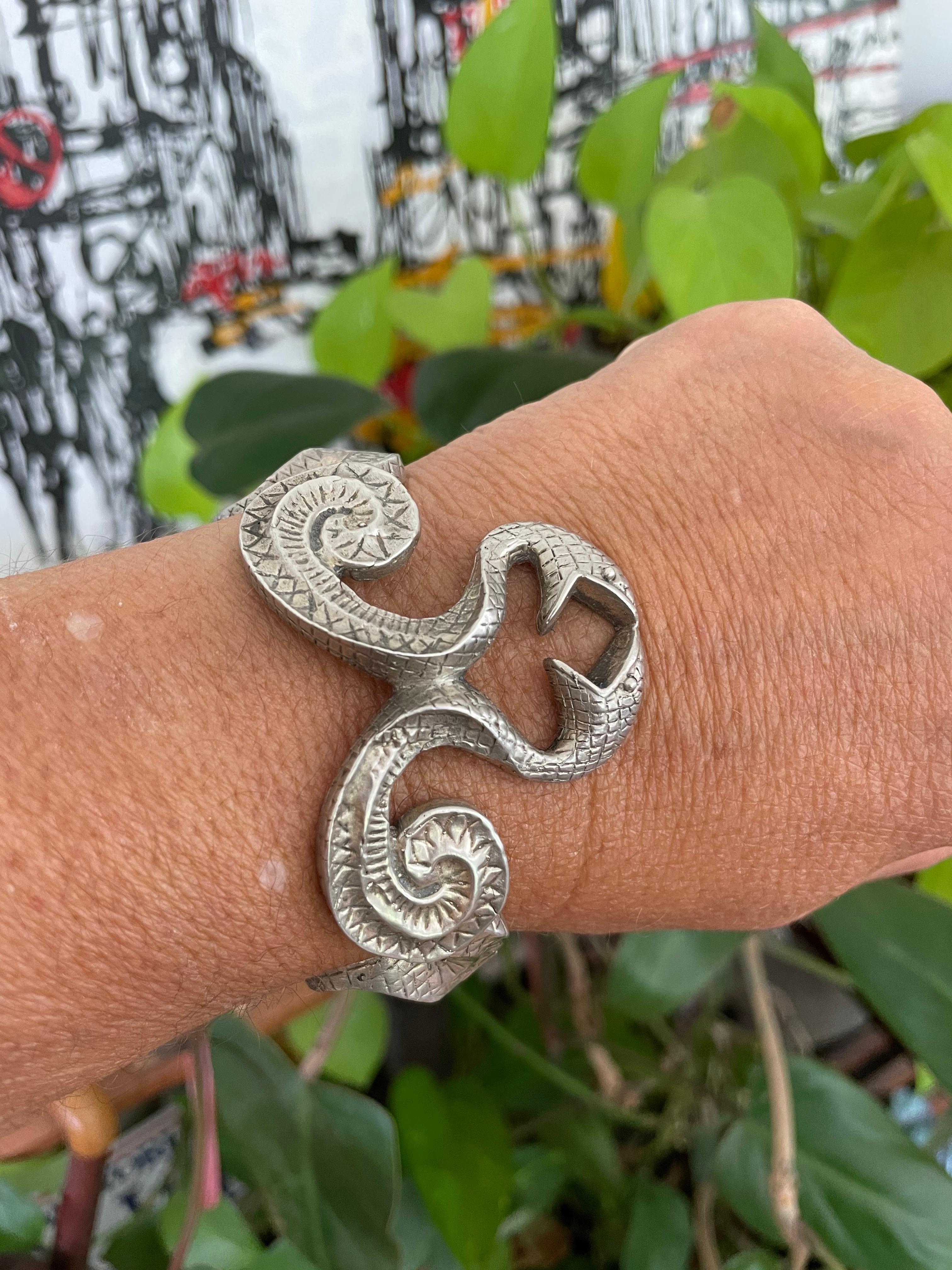 Sterling Silver Snake Cuff Bracelet Double Headed Serpent  In Good Condition For Sale In Wallkill, NY