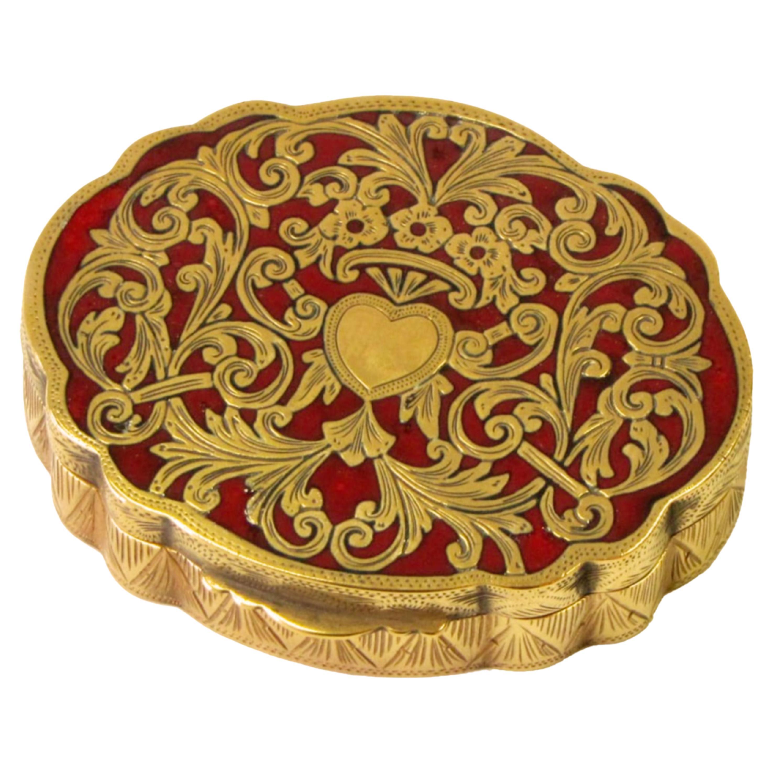 Sterling Silver Snuff Box Gold Plated Hand Engraved Salimbeni For Sale