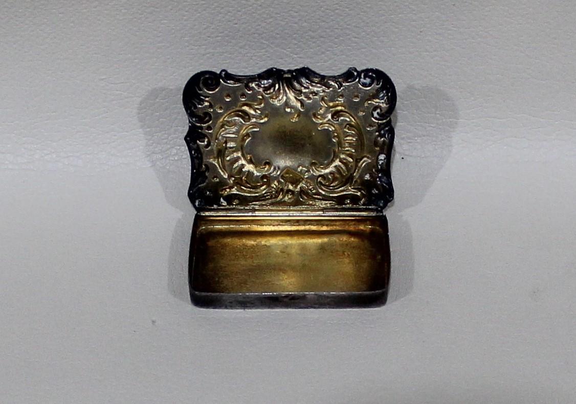 19th Century Sterling Silver Snuff or Trinket Box For Sale