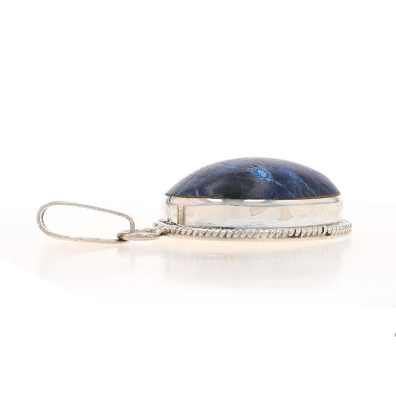 Sterling Silver Sodalite Solitaire Pendant - 925 Oval Cabochon In Excellent Condition For Sale In Greensboro, NC