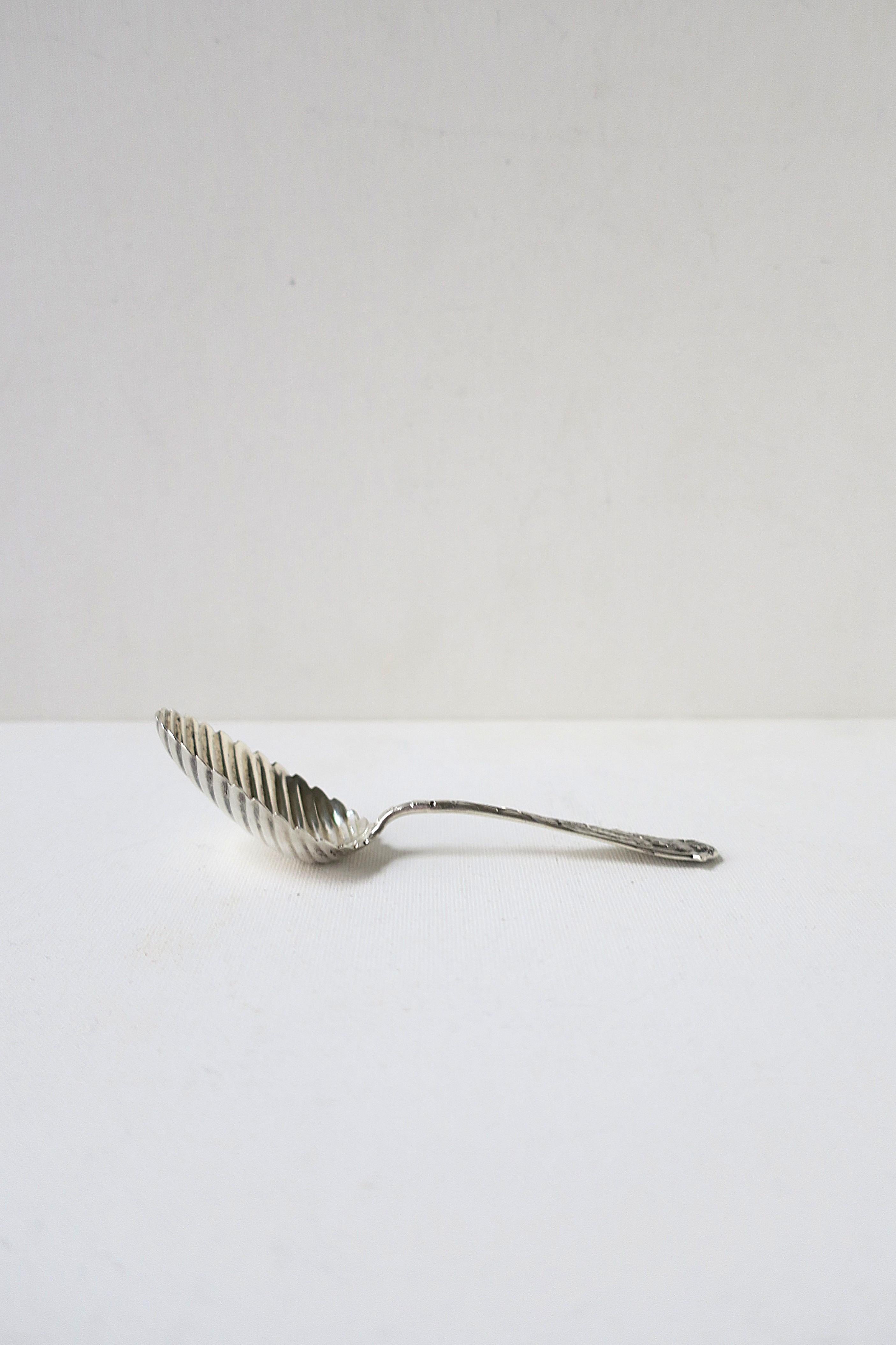 Cucchiaio in argento sterling in vendita 2