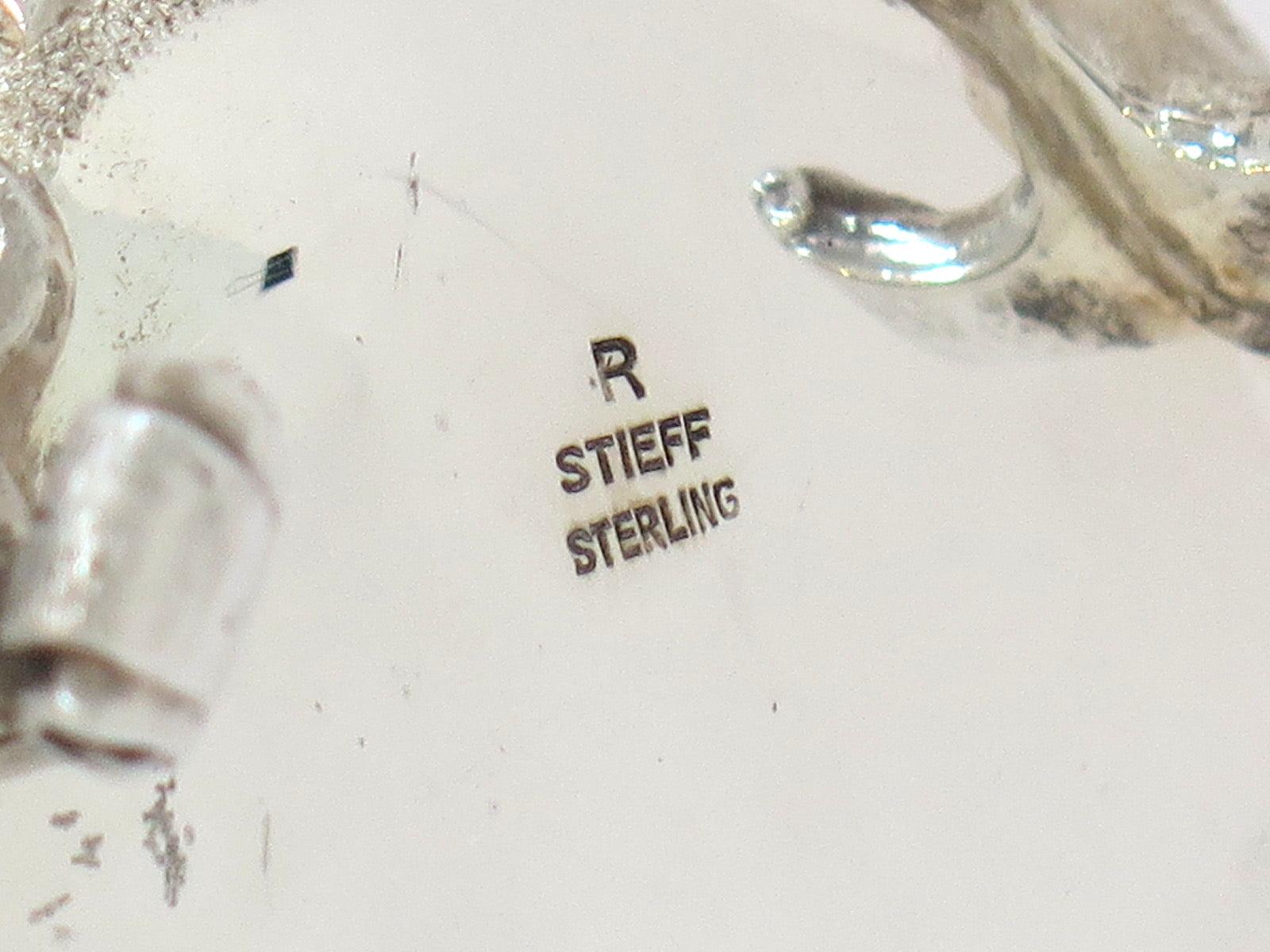 Sterling Silver Stieff Vintage Floral Repousse Sugar Bowl & Creamer Set For Sale 2