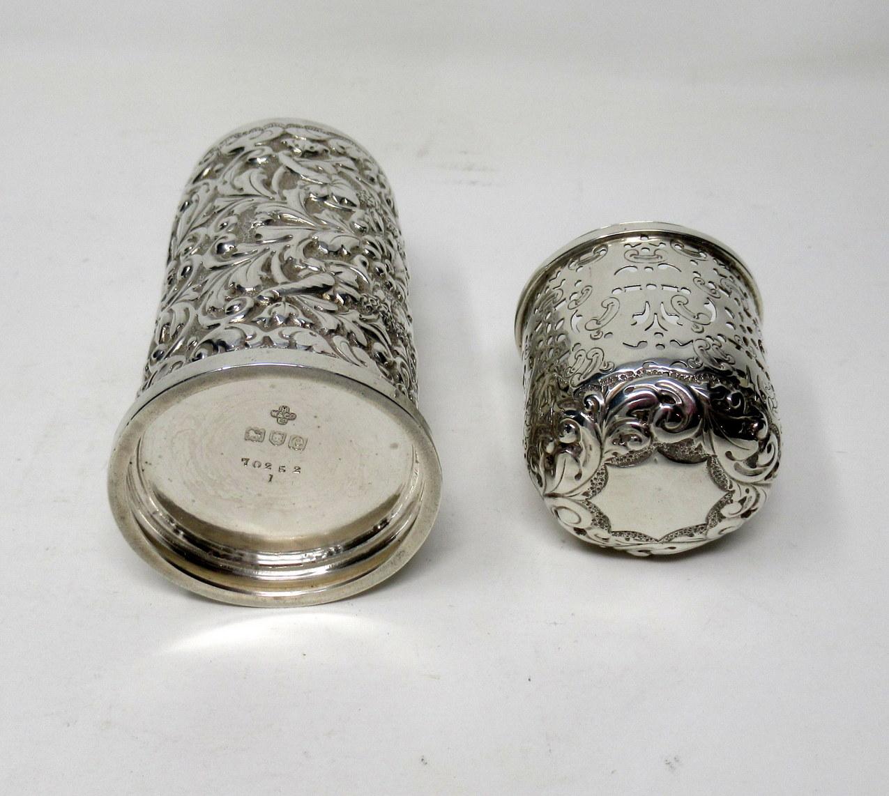 English Sterling Silver Sugar Caster Shaker Muffineer Horace Woodward 1900. 4.3ozs For Sale