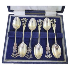 Sterling Silver    SUPERB BOXED SET OF 6 TEASPOONS   Hallmarked:- SHEFFIELD 1979
