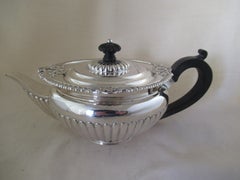 Sterling Silver SUPERIOR VICTORIAN TEAPOT  Hallmarked:- Birmingham 1895