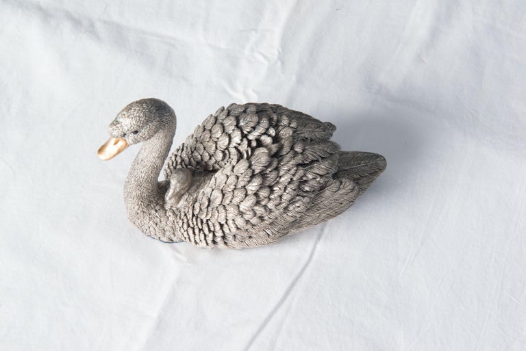 Silver Swan Handmade in England, Buccellati style In Good Condition For Sale In Stamford, CT