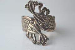 Sterling silver TAXCO Bernice Goodspeed repousse clamper/bypass bracelet vintage