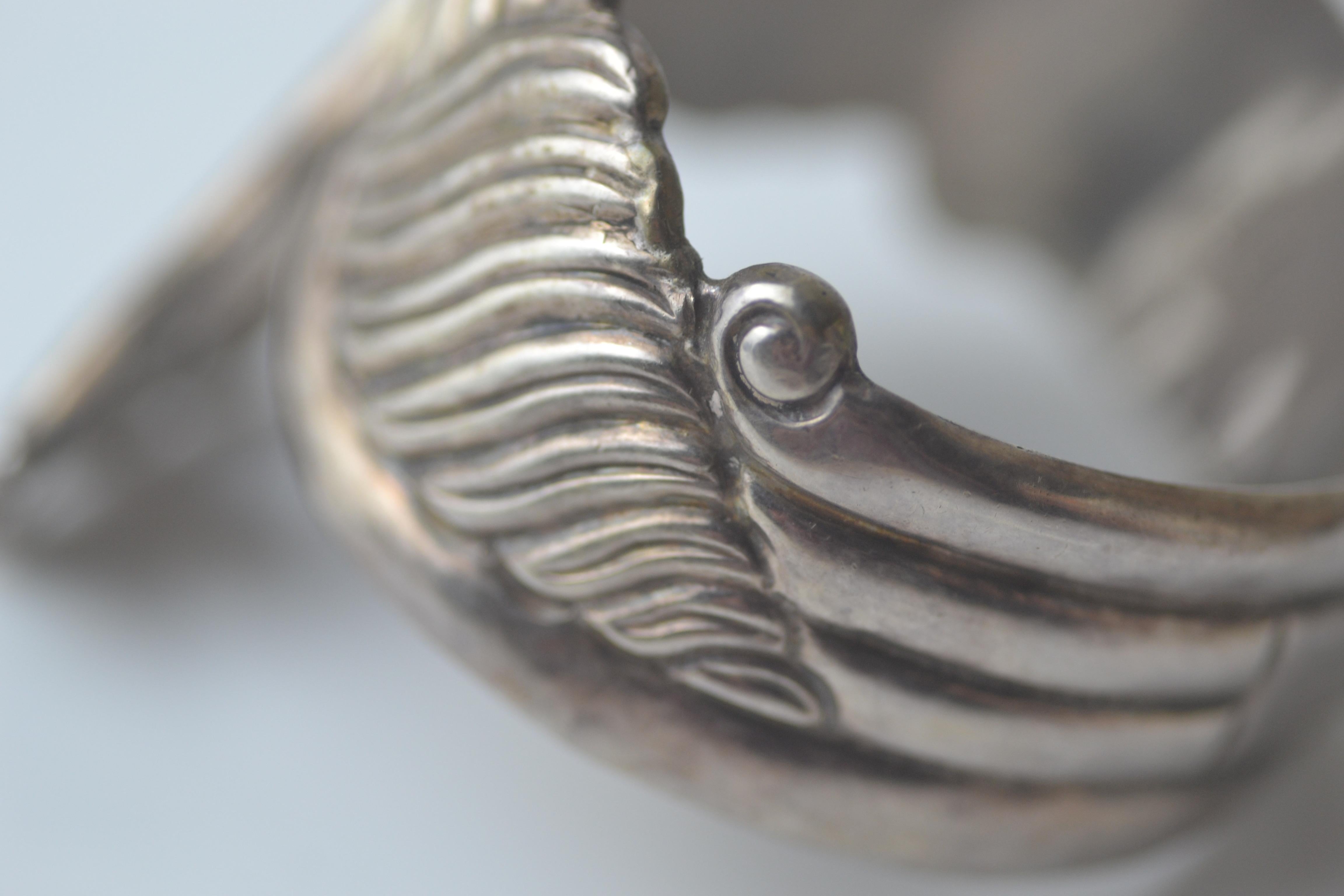 Sterling silver TAXCO Bernice Goodspeed repousse clamper/bypass bracelet vintage For Sale 2