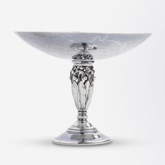 Tazza in argento sterling di Georg Jensen, disegnata da Johan Rohde, modello 574C