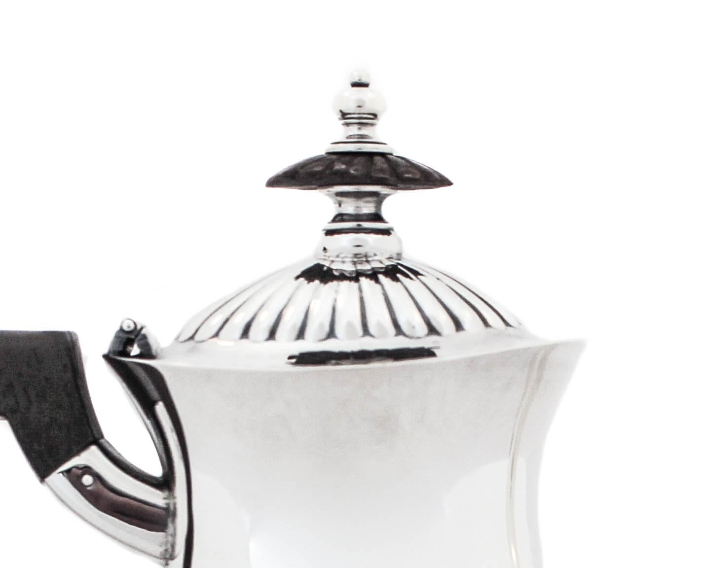 Sterling Silber Teeservice (Spätes 19. Jahrhundert) im Angebot