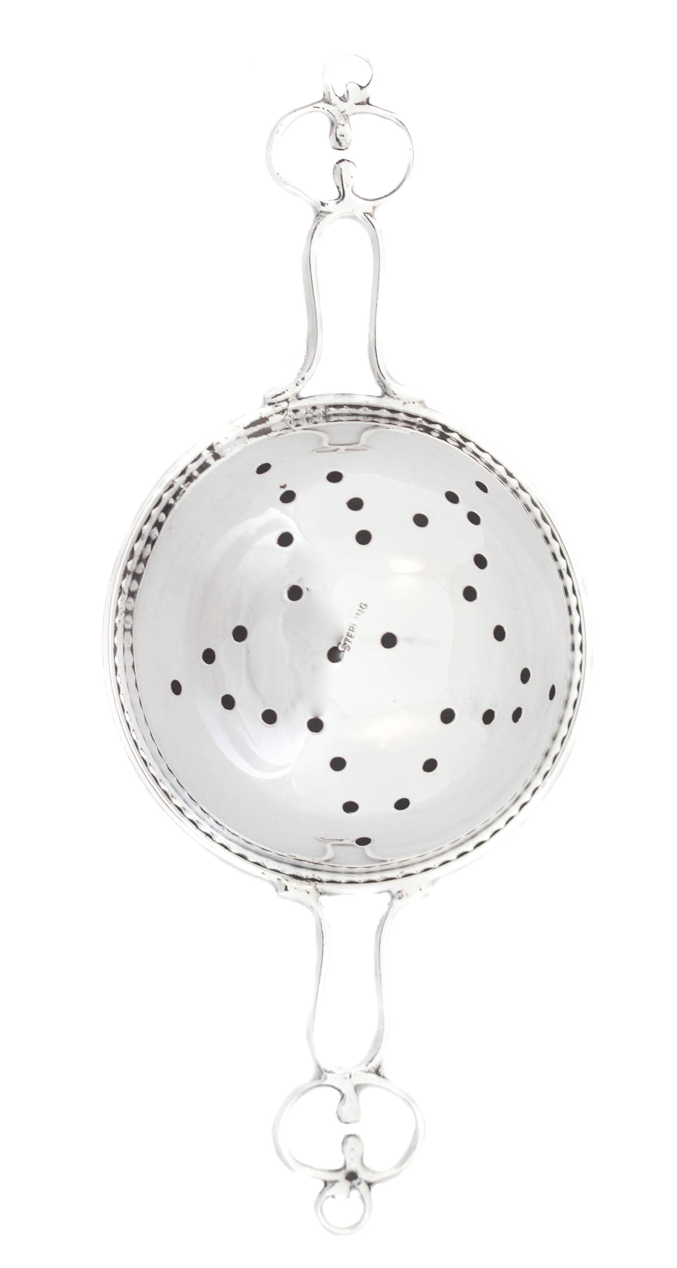 Sterling Silver Tea Strainer In Excellent Condition For Sale In Brooklyn, NY