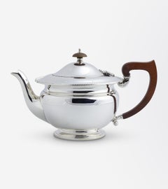 Teekanne aus Sterlingsilber von The Goldsmiths and Silversmiths Company