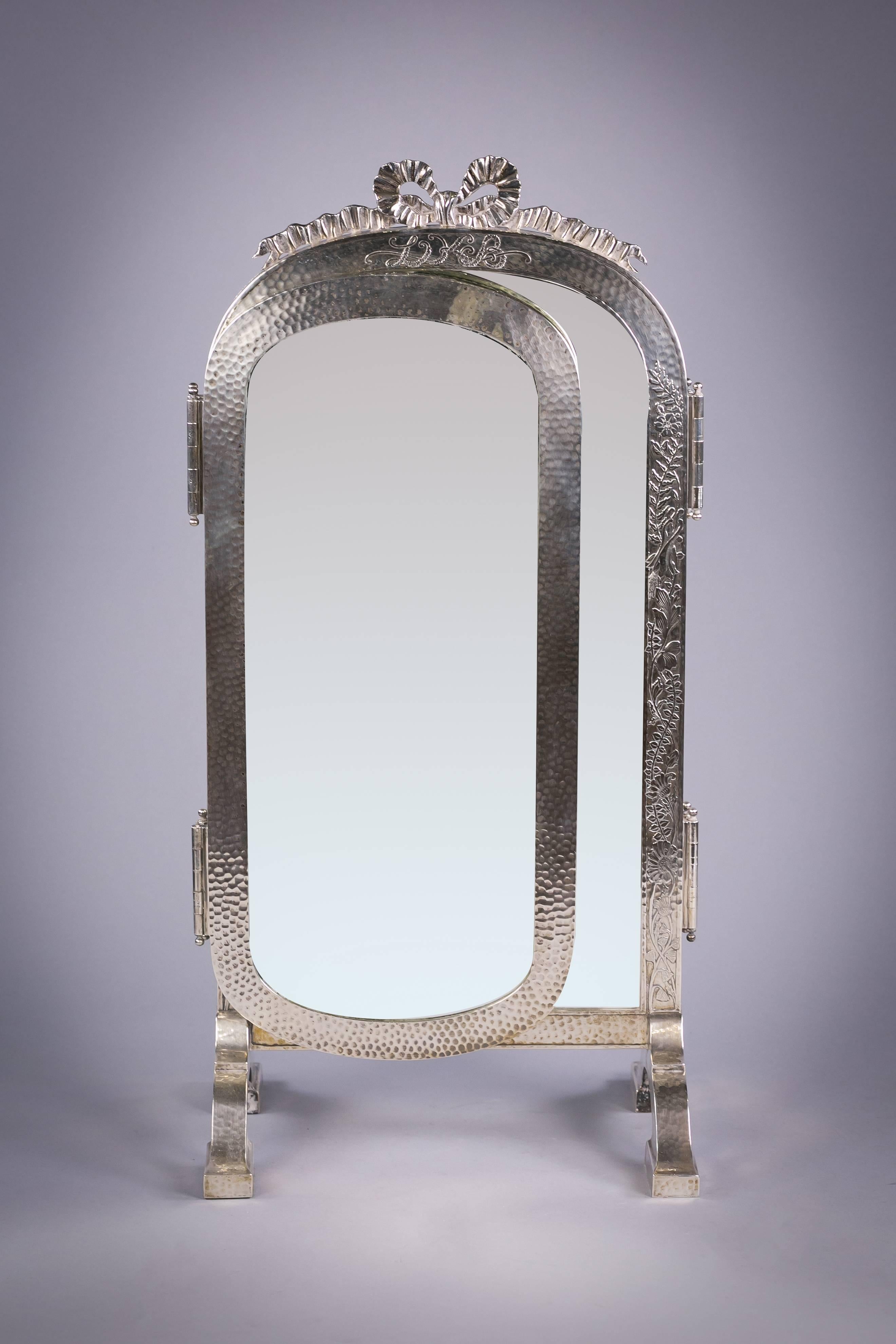 Sterling Silver Three-Part Dressing Mirror, Gorham, circa 1900 In Excellent Condition For Sale In New York, NY