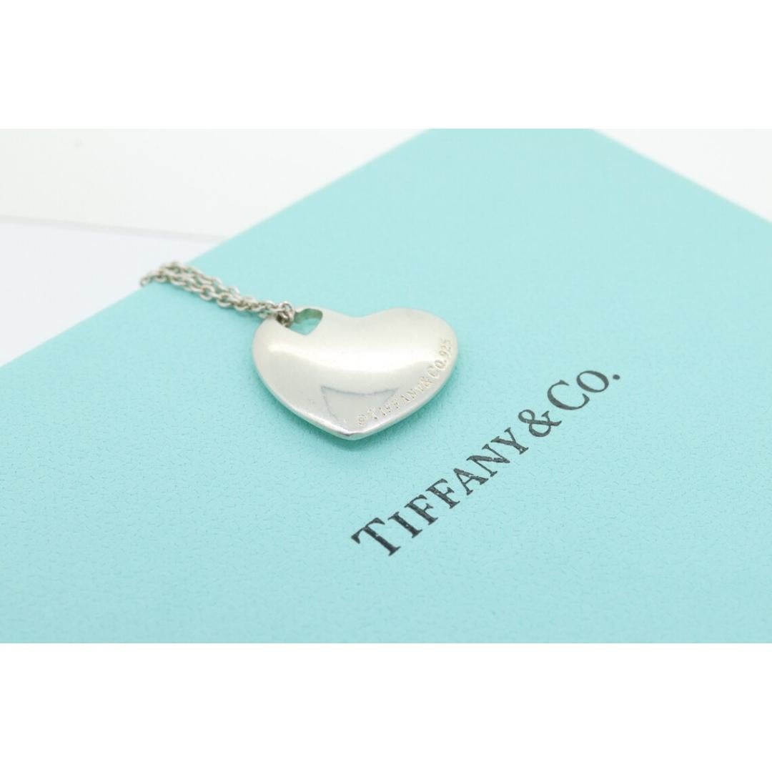 Ciondolo a forma di cuore in argento Tiffany & Co. Solido traforato doppio In condizioni buone in vendita a Port Charlotte, FL