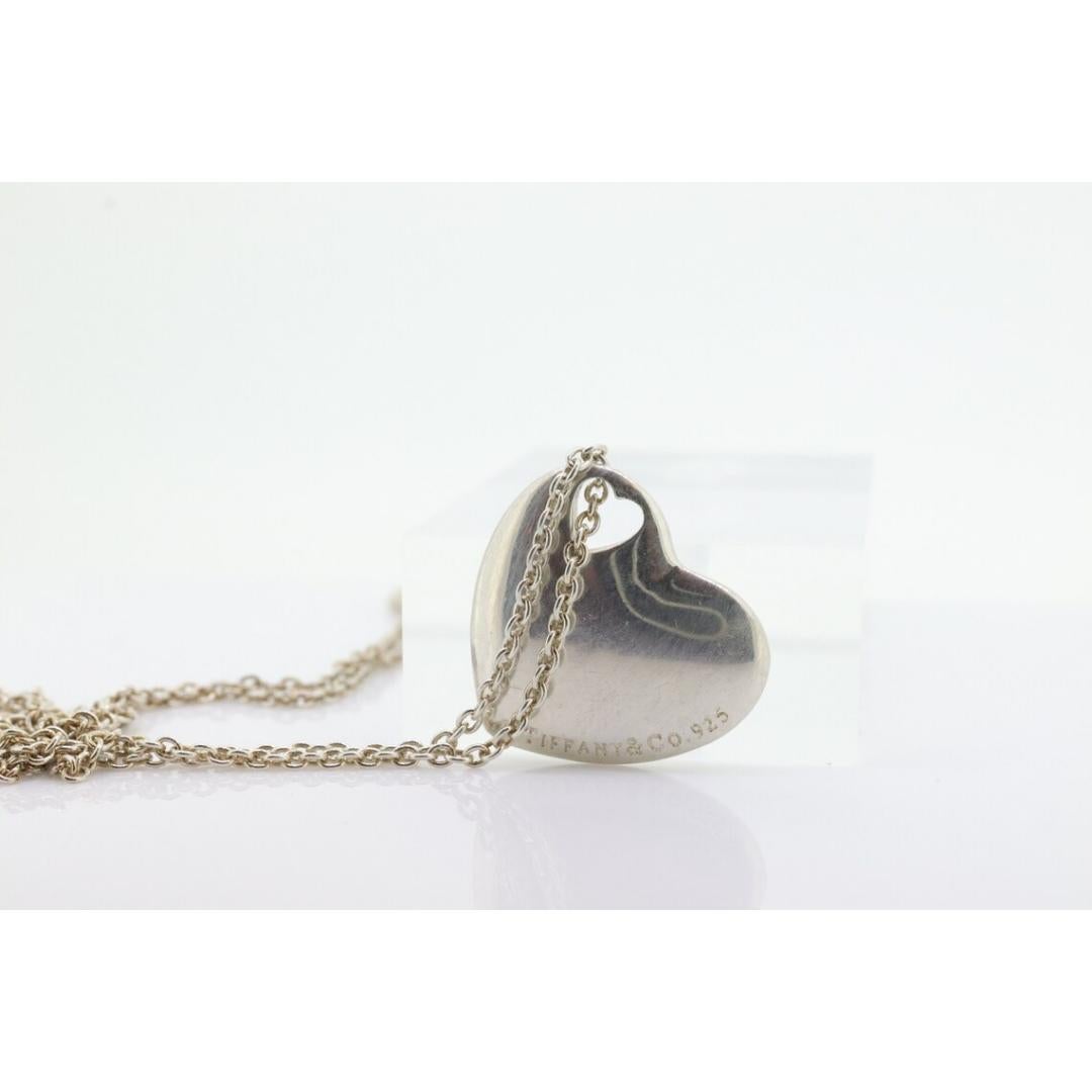 Ciondolo a forma di cuore in argento Tiffany & Co. Solido traforato doppio in vendita 1