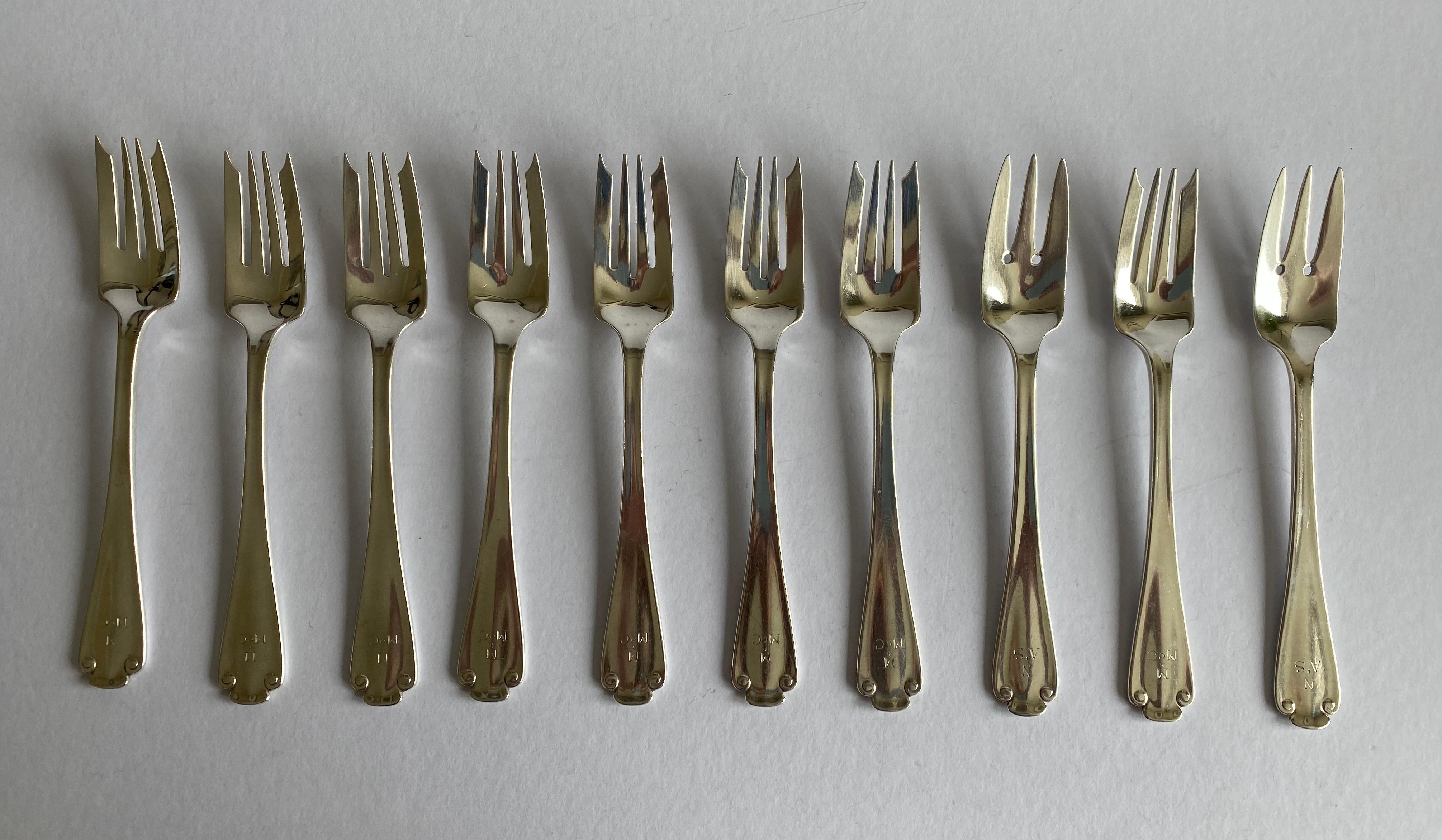 Early 20th Century Sterling Silver Tiffany & Co 118 Piece Canteen Cutlery Flemish Pattern Art Deco