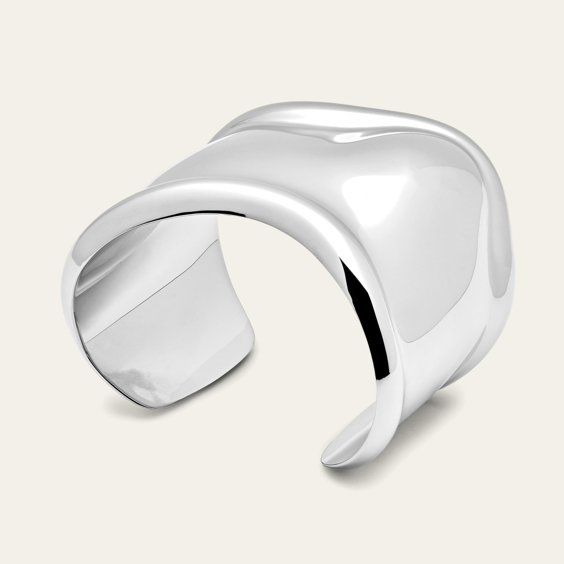 Sterling Silver Tiffany & Co. Bone Cuff by Elsa Peretti en Nuevo estado para la venta en New York, NY