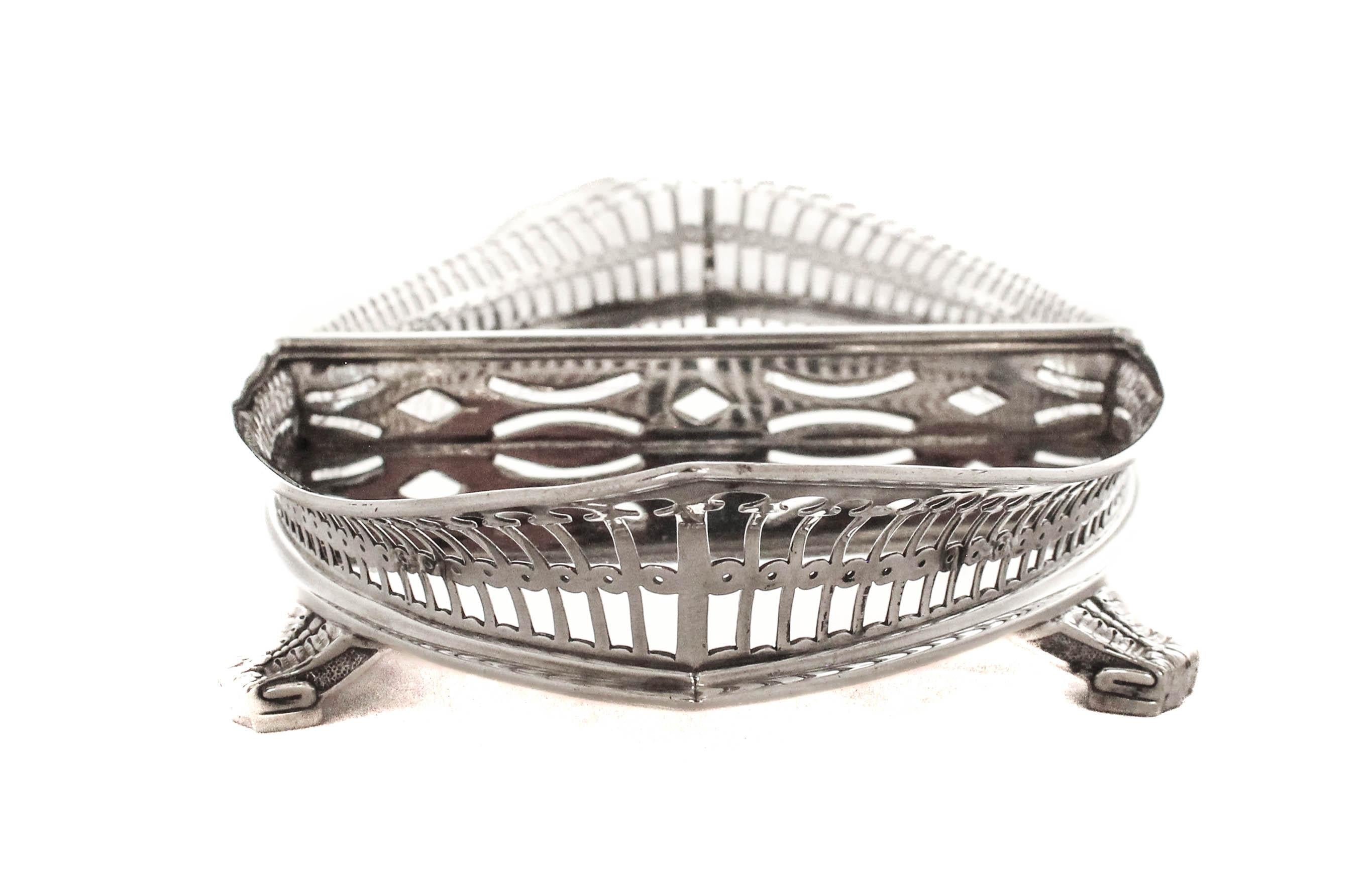 Late 19th Century Sterling Silver Tiffany & CO Sectional Dish For Sale