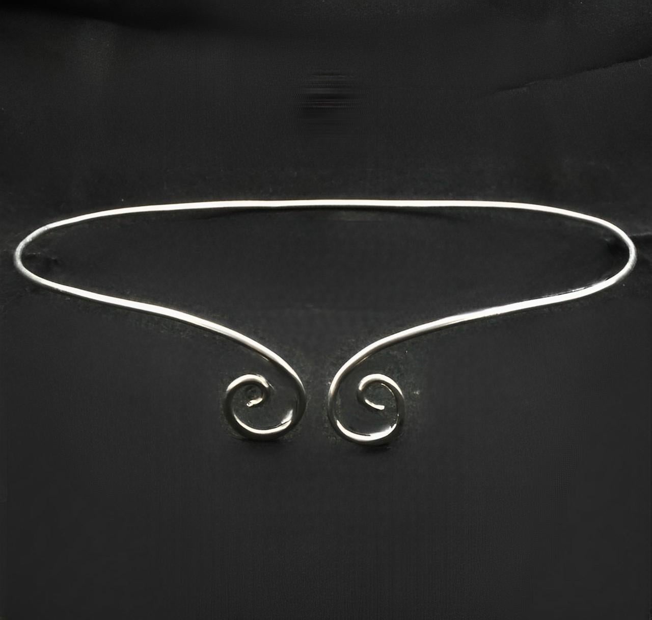 Sterling Silver Torque Collar Necklace with Swirl Detail 1990s 4