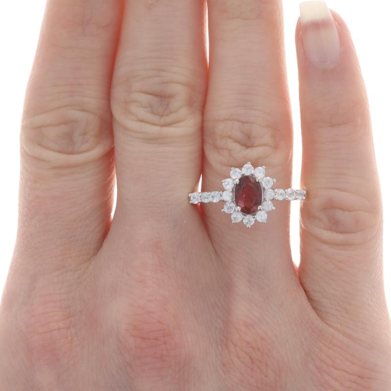 Taille ovale A Silver Tourmaline & White Topaz Halo Ring - 925 Oval 1.65ctw Floral en vente