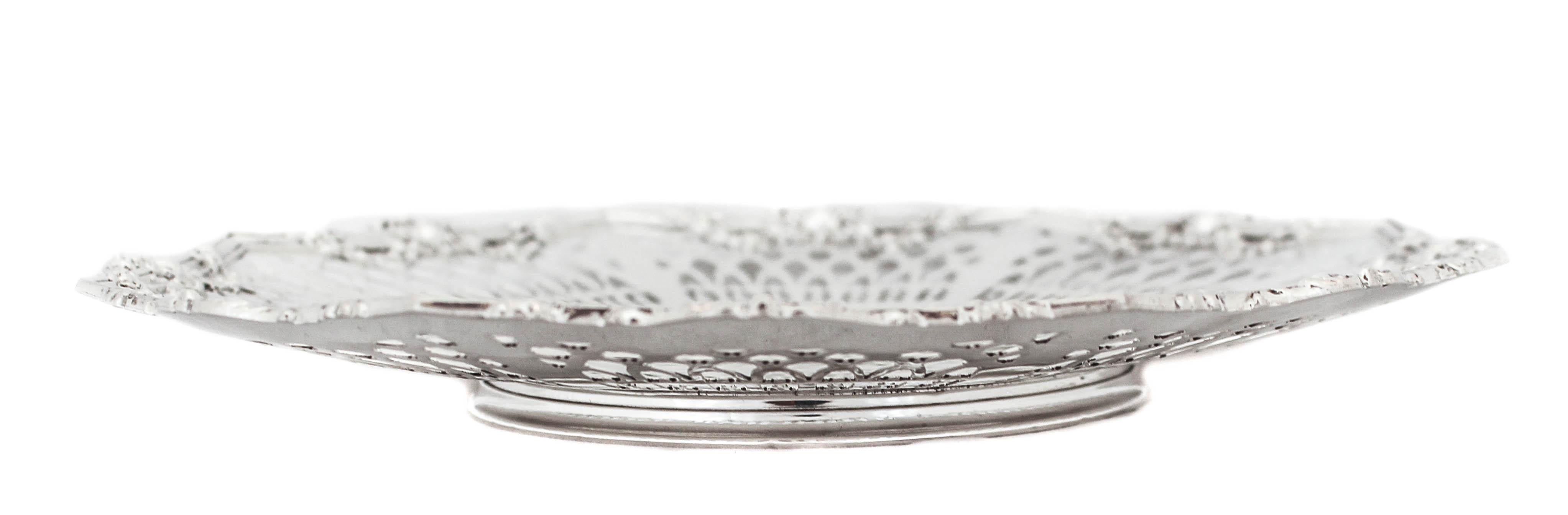 Sterling Silver Tray In Excellent Condition For Sale In Brooklyn, NY