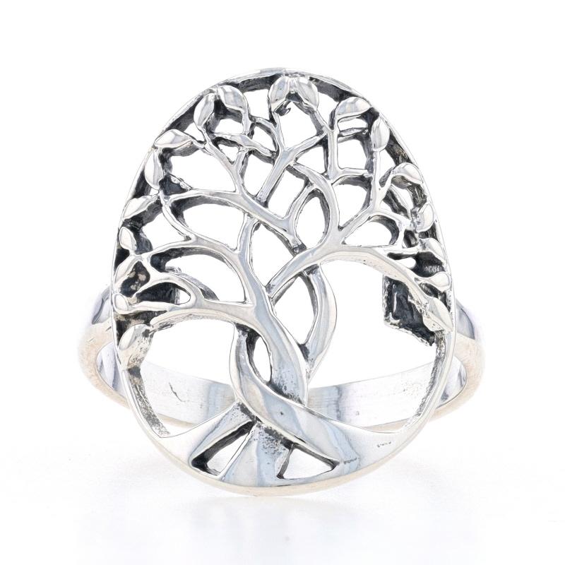 Size: 7 3/4
Sizing Fee: Down 3 or up 2 for $30

Metal Content: 925 Sterling Silver

Style: Statement 
Theme: Tree of Life, Family Love 
Features:  Open cut woven design

Measurements

Face Height (north to south): 7/8