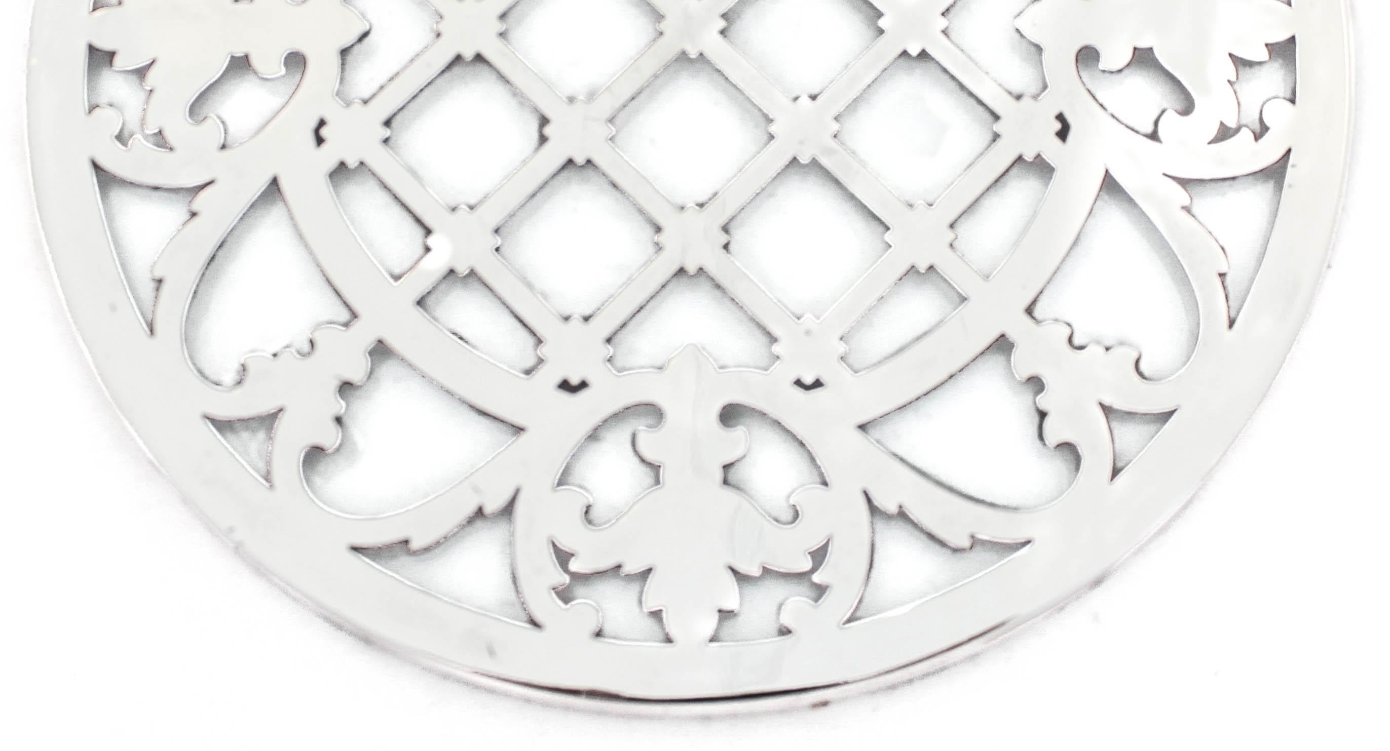 Sterling Silver Trivet In Excellent Condition For Sale In Brooklyn, NY