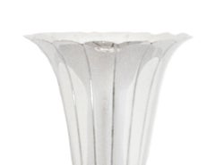 Trompetenvase aus Sterlingsilber