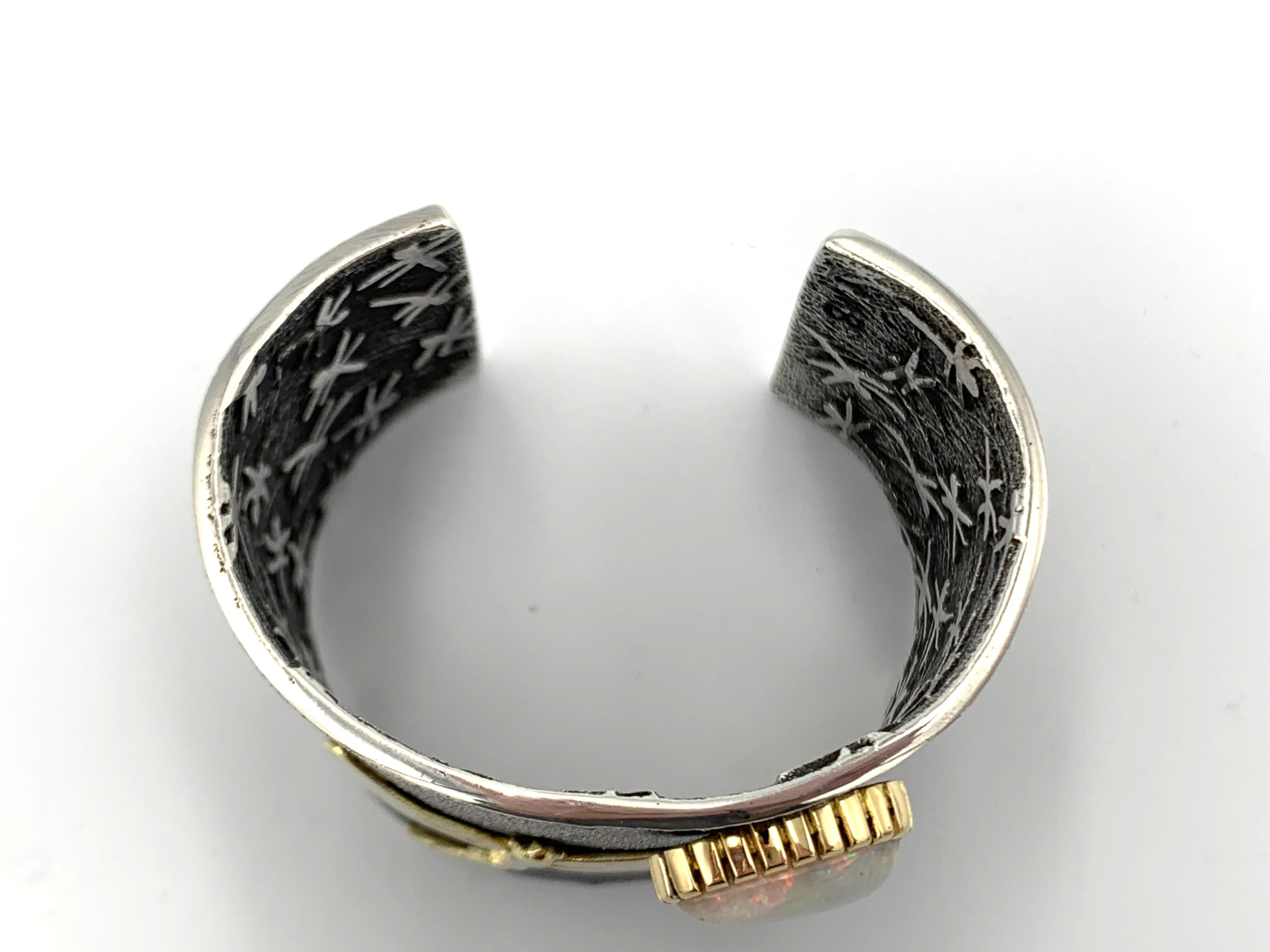 Polsino in tufo d'argento con libellula e opale d'oro 18 carati di Philander Begay in vendita 3