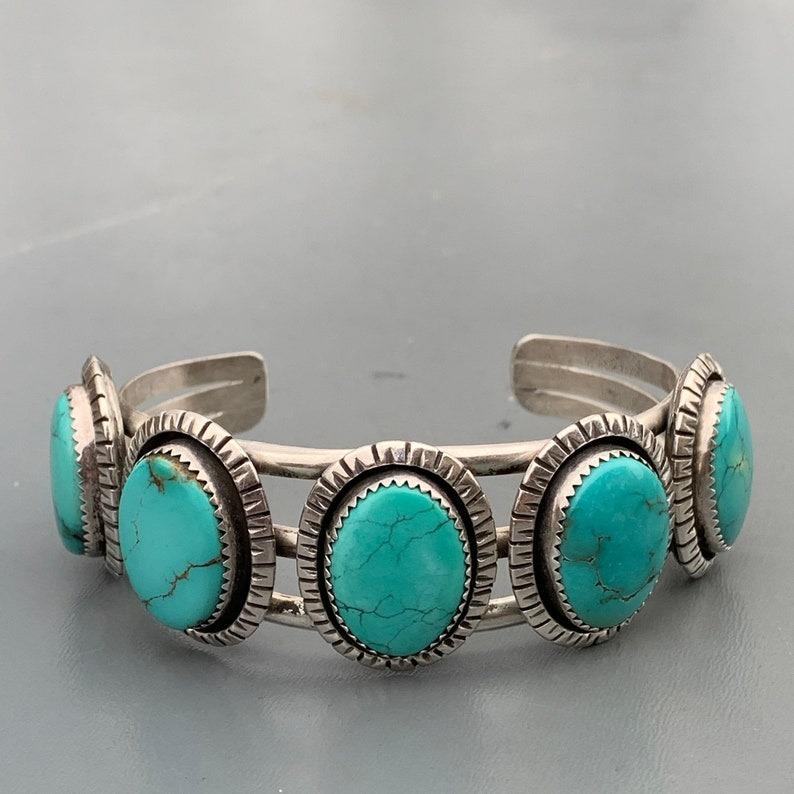 Navajo Sterling Silver Turquoise Cuff Bracelet For Sale 2