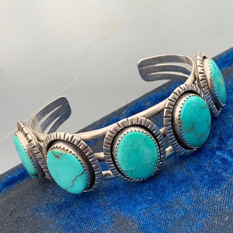 Navajo Sterling Silver Turquoise Cuff Bracelet For Sale 3