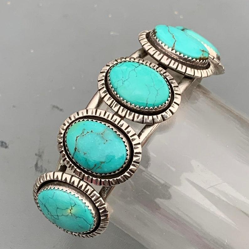Navajo Sterling Silver Turquoise Cuff Bracelet For Sale 4
