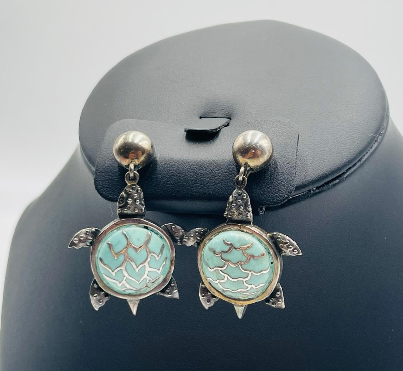 Messicano Orecchini a forma di tartaruga in argento di Emilia Castillo, Messico, firmati TO-85 in vendita