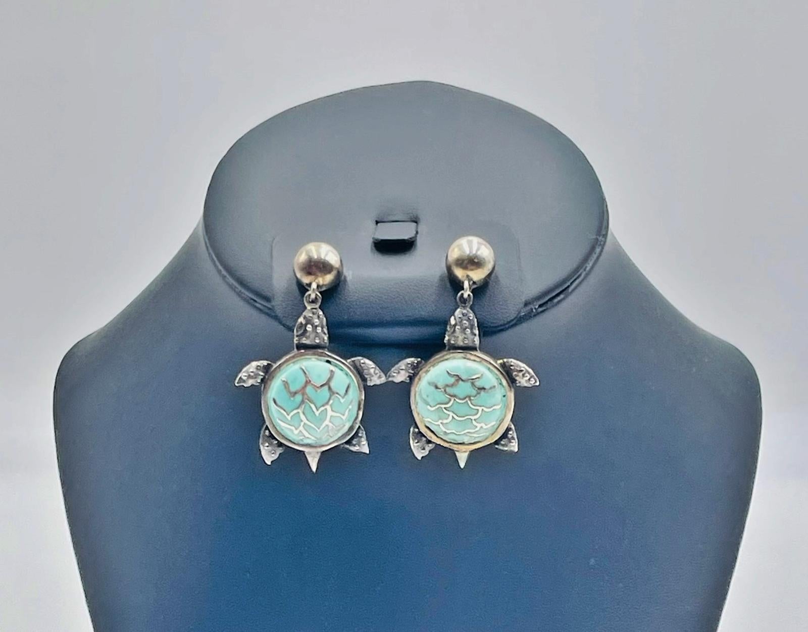 Fatto a mano Orecchini a forma di tartaruga in argento di Emilia Castillo, Messico, firmati TO-85 in vendita